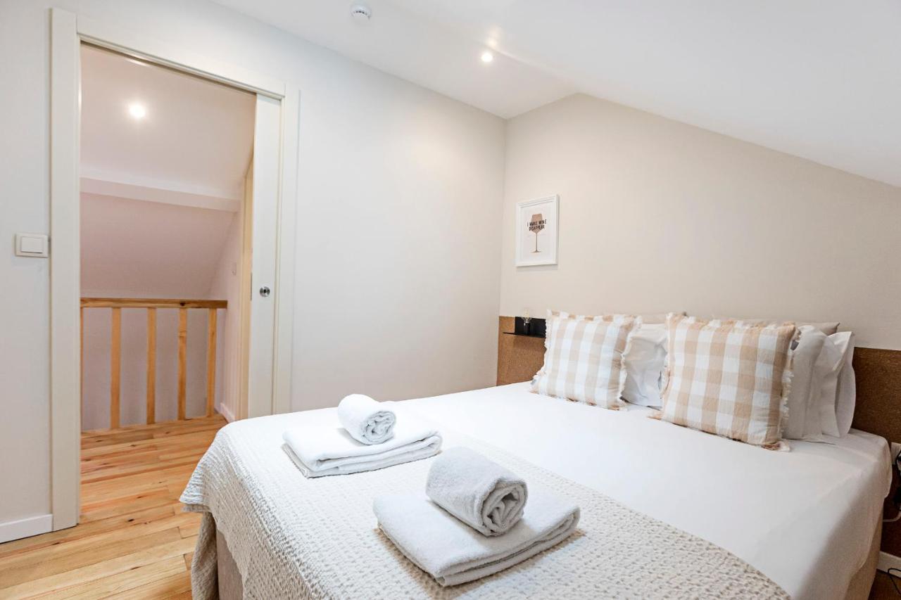 Brand New 4Br W/ 200Yrs Of History In Central Porto By Lovelystay Exterior foto